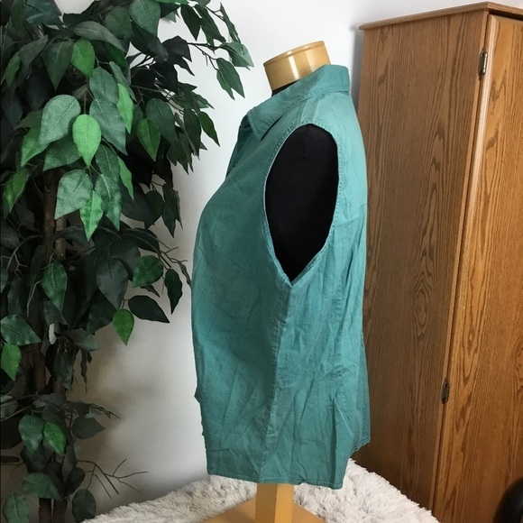 ST Johns Bay 1X womans stretch green button down sleeveless top - Picture 8 of 12